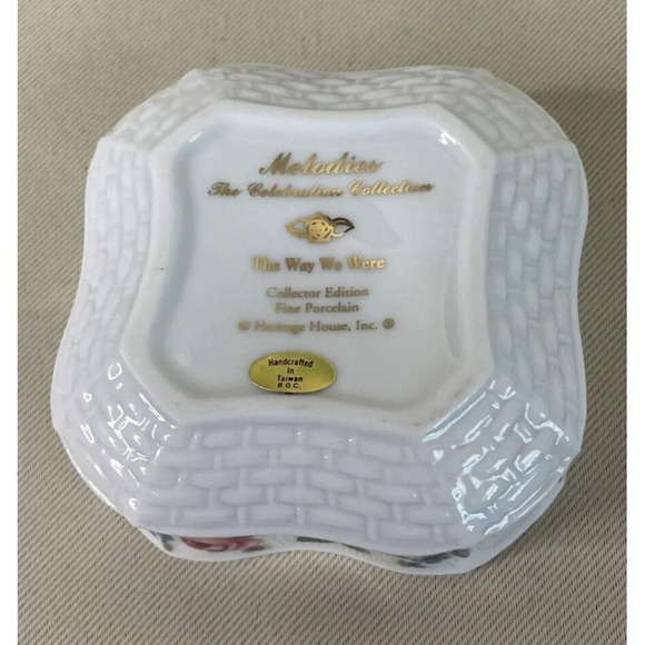 Melodies Heritage House Musical Trinket Box Porcelain The Way We Were Roses - Picture 7 of 8